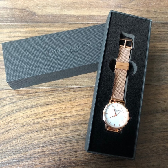 Soho watch main image 6